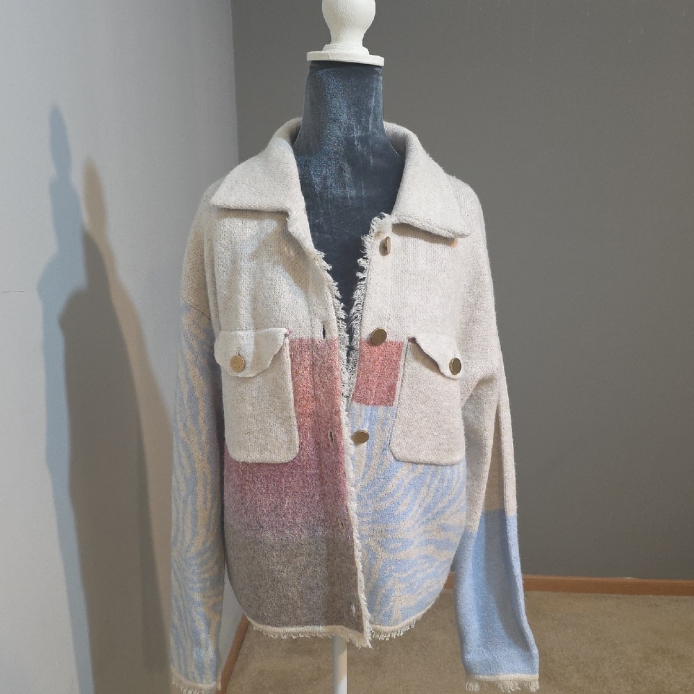 Versona Women's Oversized Knit Shacket Cream Pink Blue Zebra Print Size‎ Small